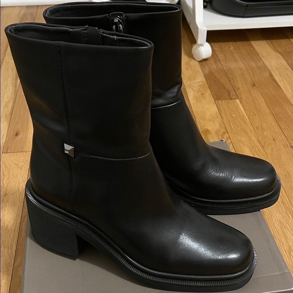 NWT Franco Sarto Kyra Black Block Heel Ankle Booties Size 8.5